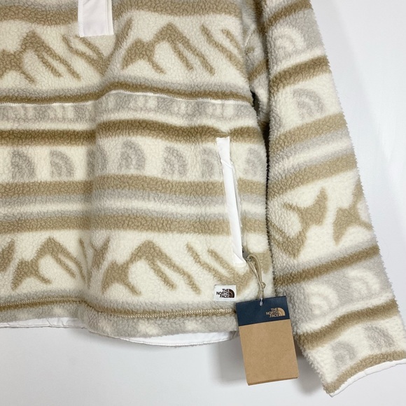 The North Face Printed Cragmont Fleece Long-Sleeve Quarter-Snap Sweatshirt - Picture 8 of 14